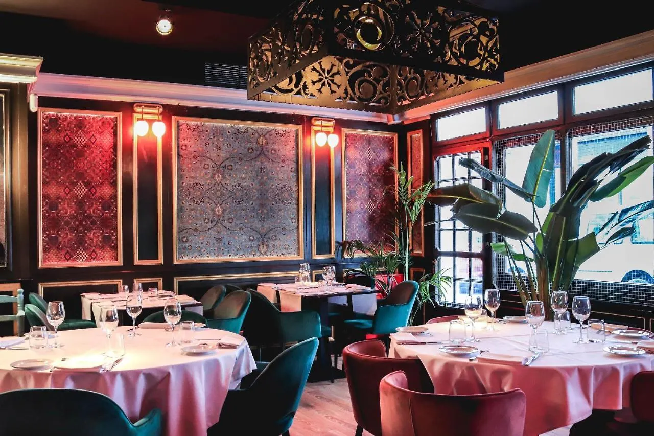 Hotel & Restaurant Marina Palamos 2*,