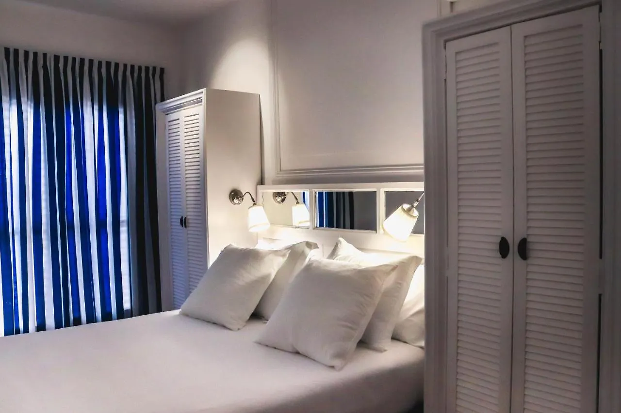 Hotel & Restaurant Marina Palamos 2*,
