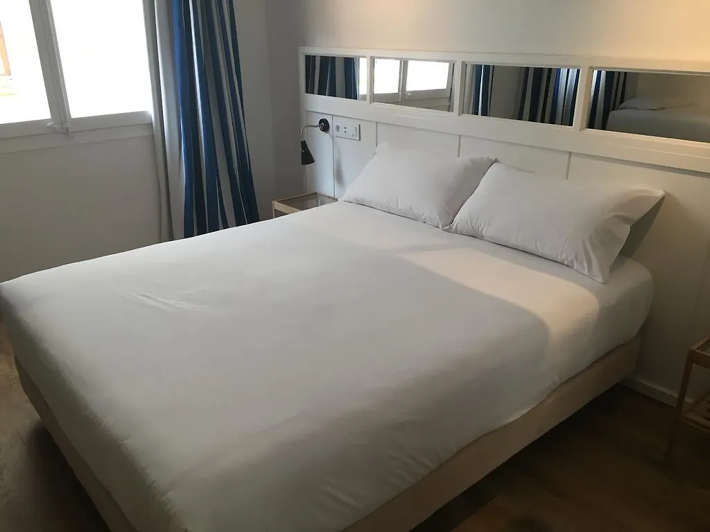 Hotel & Restaurant Marina Palamos Spain
